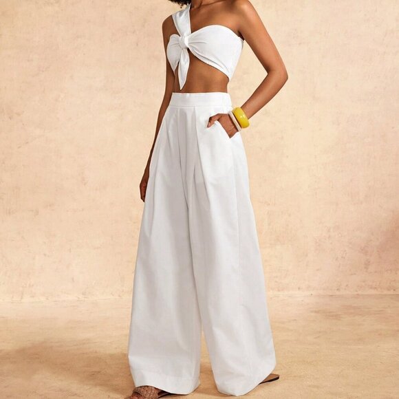 White Elegant Women's Beach Vacation One-Shoulder Chest Knotted crop top & pants - Picture 4 of 7